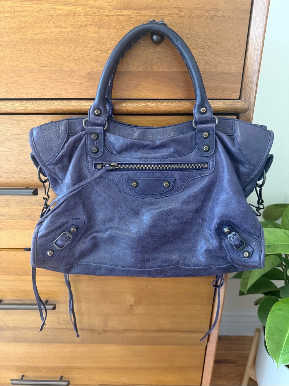 Balenciaga Le City medium vintage bag in indigo chèvre leather.